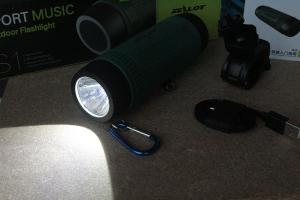flashlight-powerbank-speaker-aux-microsd